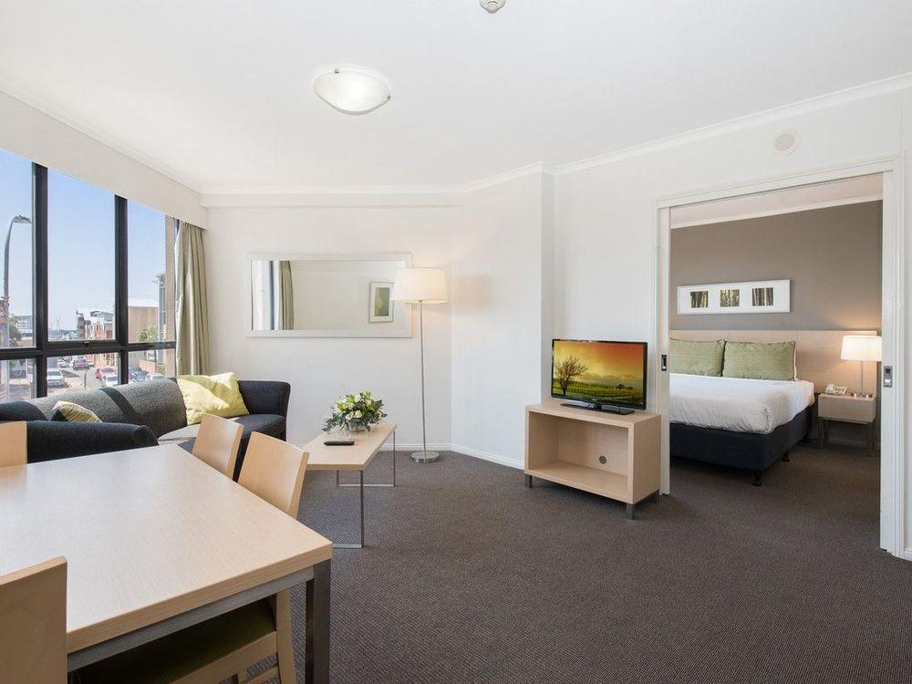 Oakbridge Hotel & Apartments Brisbane Exterior foto